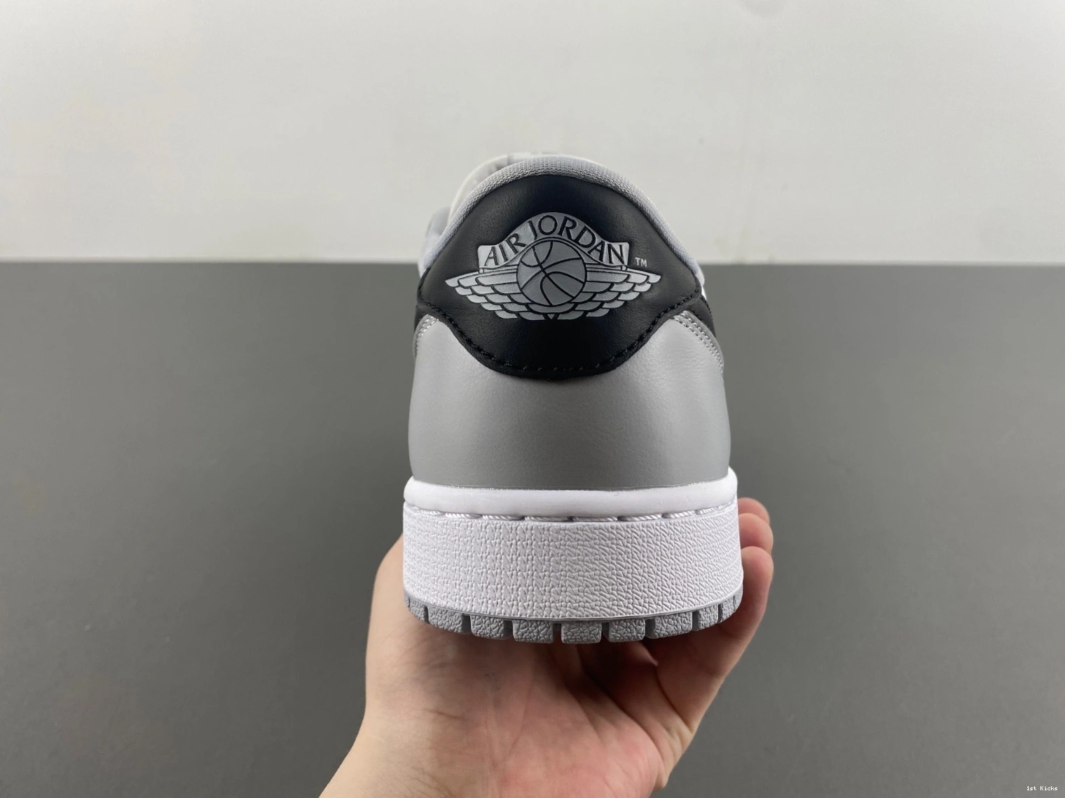 CZ0790-110 1 OG Jordan Air Barons  Low 0218